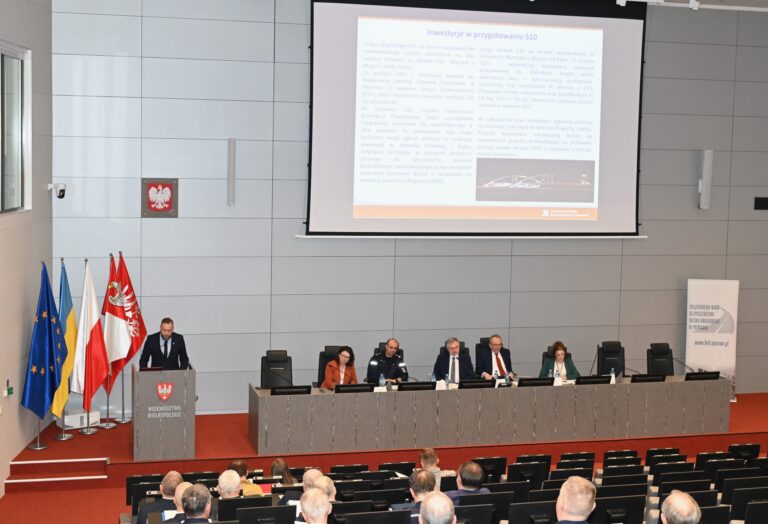 Posiedzenie Wojewódzkiej Rady Bezpieczeństwa Ruchu Drogowego w Poznaniu foto10