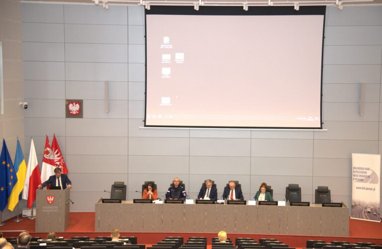 Posiedzenie Wojewódzkiej Rady Bezpieczeństwa Ruchu Drogowego w Poznaniu foto5