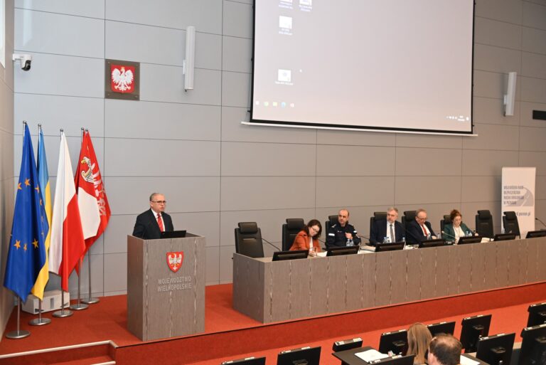 Posiedzenie Wojewódzkiej Rady Bezpieczeństwa Ruchu Drogowego w Poznaniu foto6