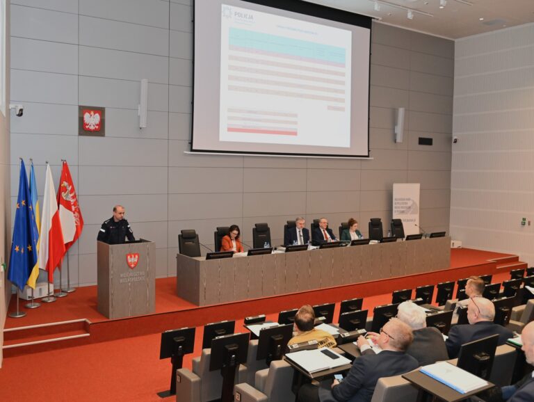 Posiedzenie Wojewódzkiej Rady Bezpieczeństwa Ruchu Drogowego w Poznaniu foto7
