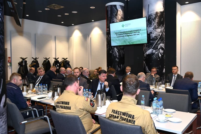 Posiedzenie Wojewódzkiej Rady Bezpieczeństwa Ruchu Drogowego w Poznaniu foto4